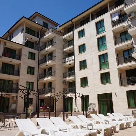 Amadeus Lux Apartment *