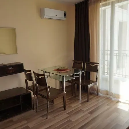 Amadeus Lux Apartment